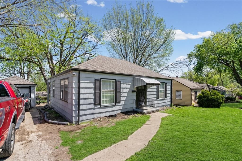 7622 Sni -A- Bar Road — photo 3