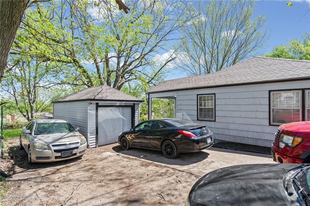 7622 Sni -A- Bar Road — photo 30