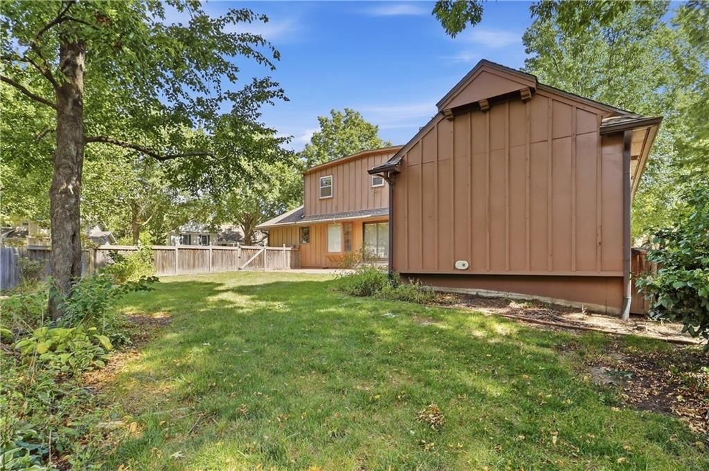 12820 Sagamore Road — photo 30