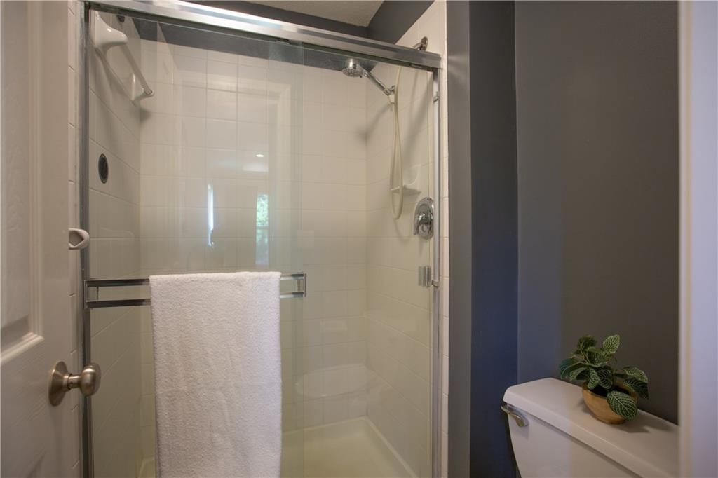 227 N 71st Street — photo 18