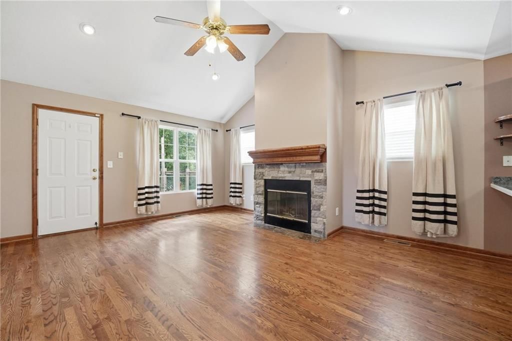 217 E 5th St Court — photo 10