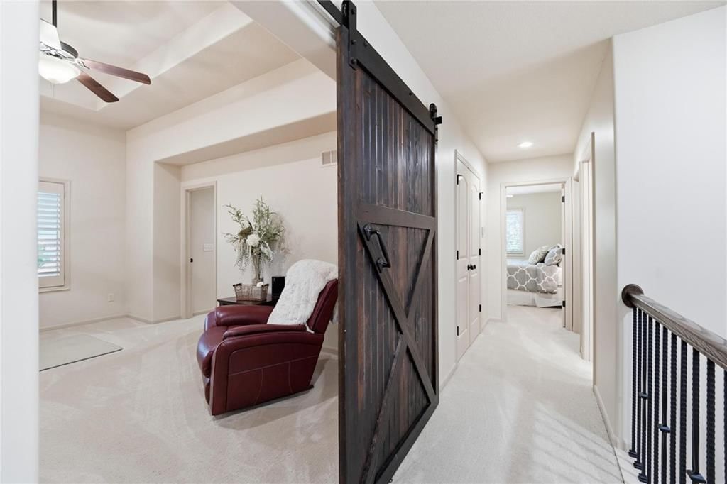 10607 N Hedges Street — photo 39