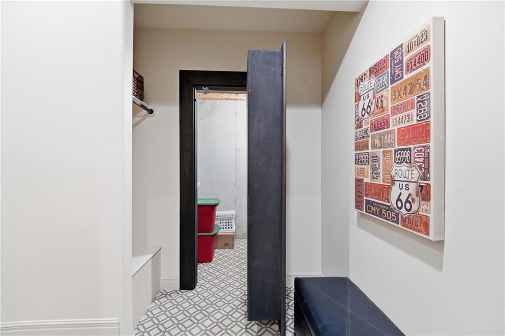 10607 N Hedges Street — photo 56