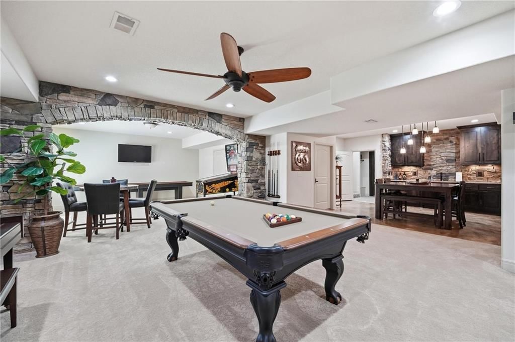 10607 N Hedges Street — photo 71