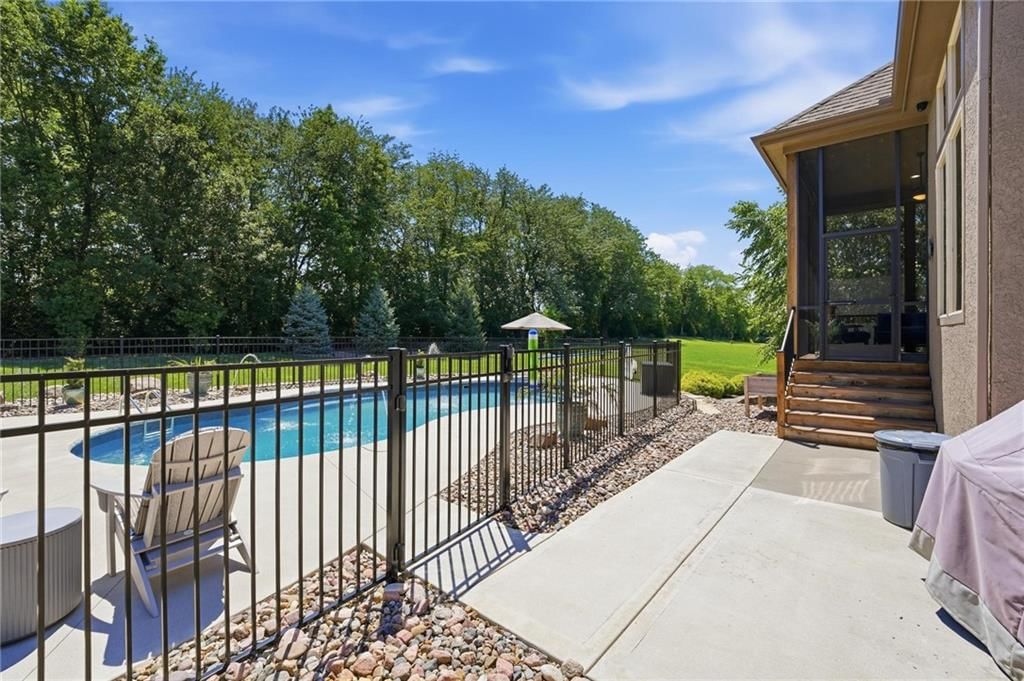10607 N Hedges Street — photo 87