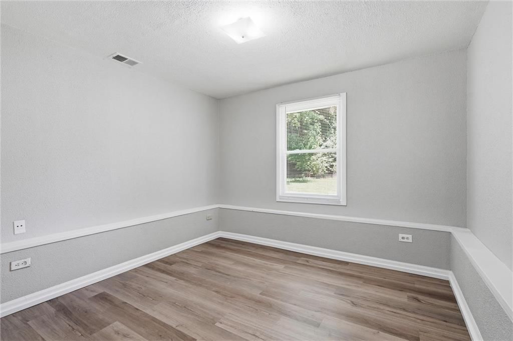 205 N 4th Street — photo 15