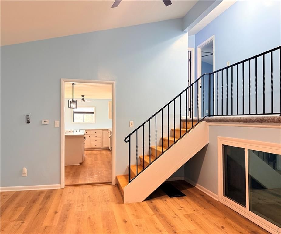 11221 Herrick Avenue — photo 4