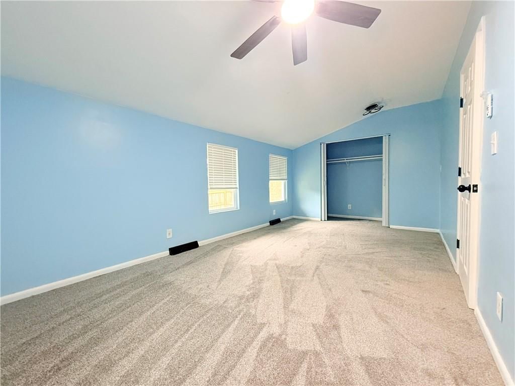 11221 Herrick Avenue — photo 9