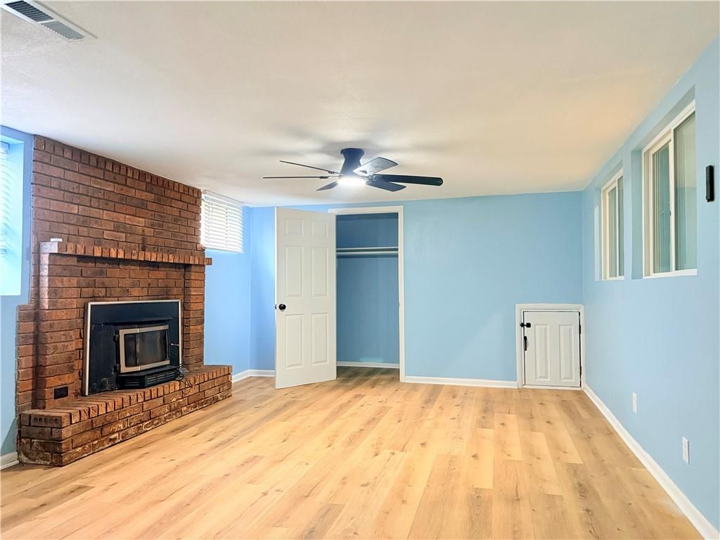 11221 Herrick Avenue — photo 12