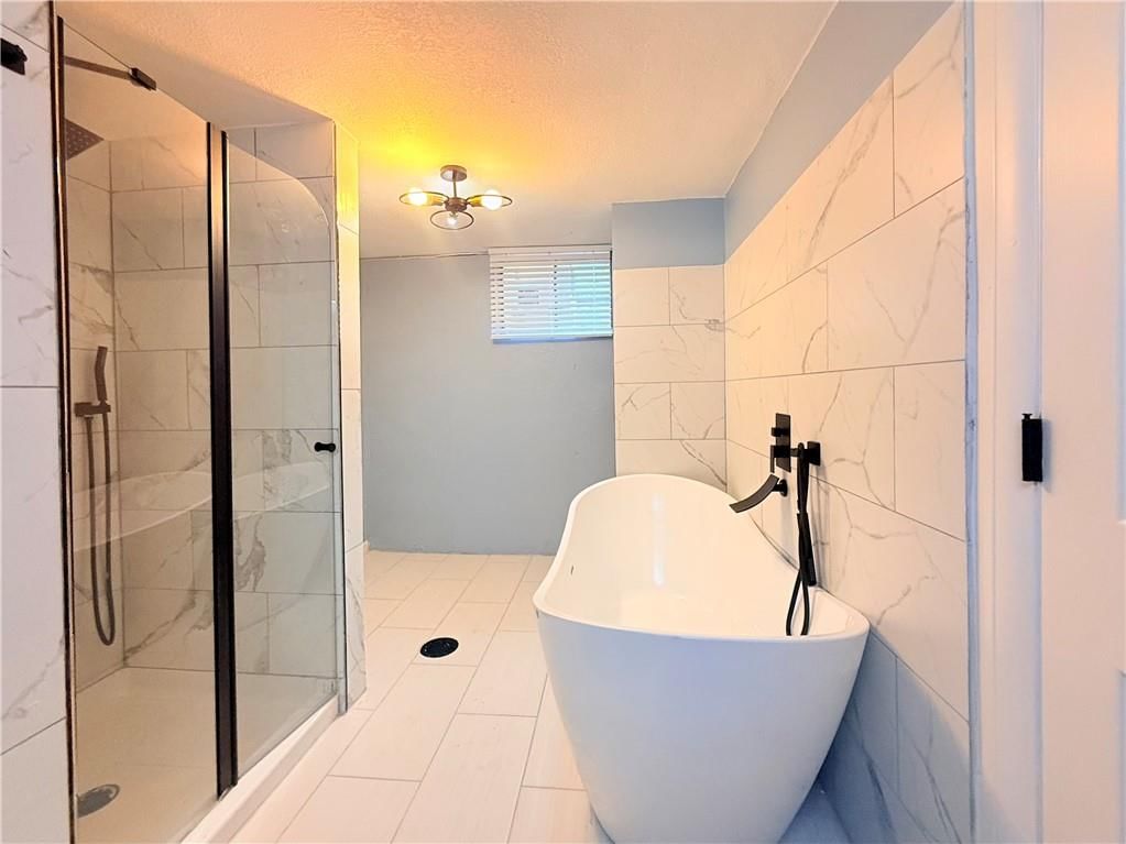 11221 Herrick Avenue — photo 15