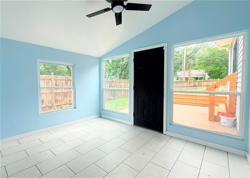 11221 Herrick Avenue — photo 19