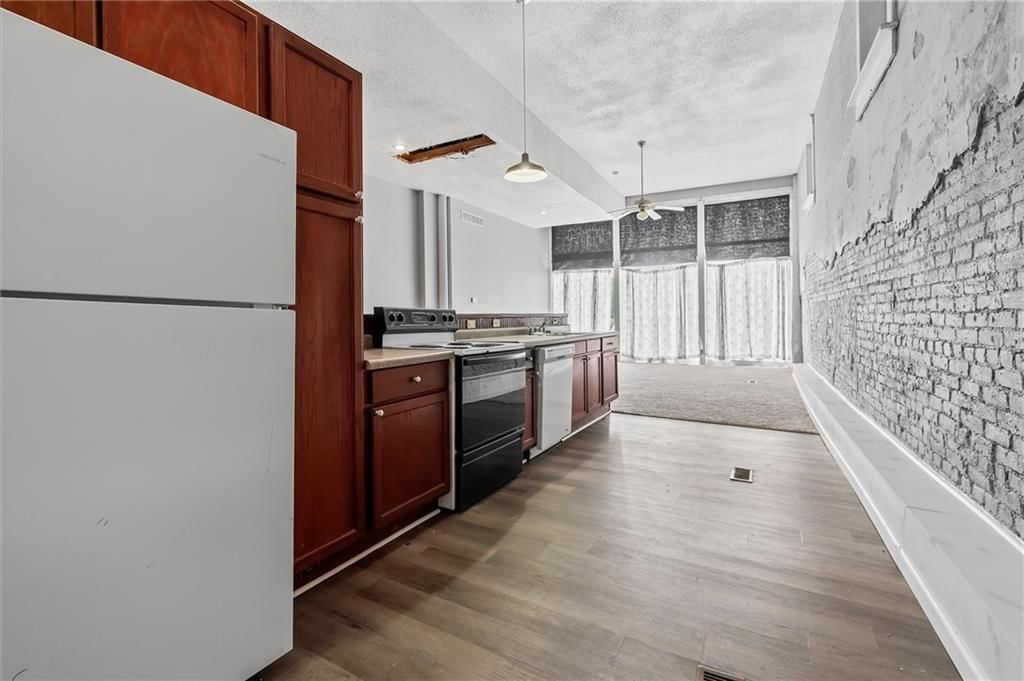 1421 Penn Street — photo 16