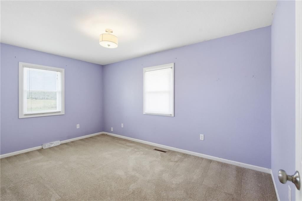 Photo 17 of 32 - 6706 E 162nd Street, Belton, MO 64012
