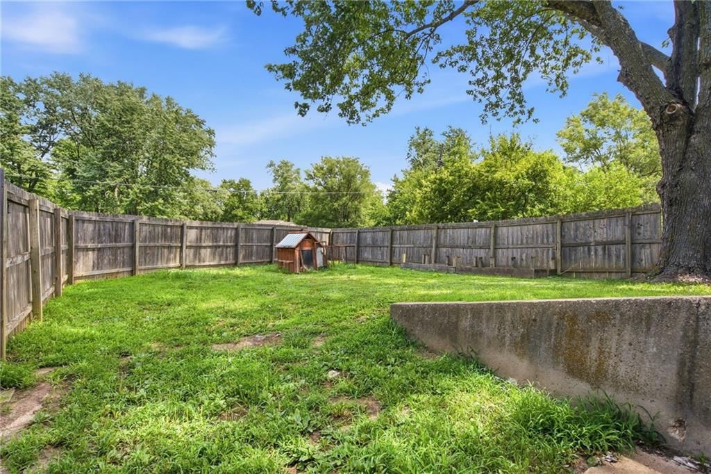 Photo 28 of 32 - 6706 E 162nd Street, Belton, MO 64012
