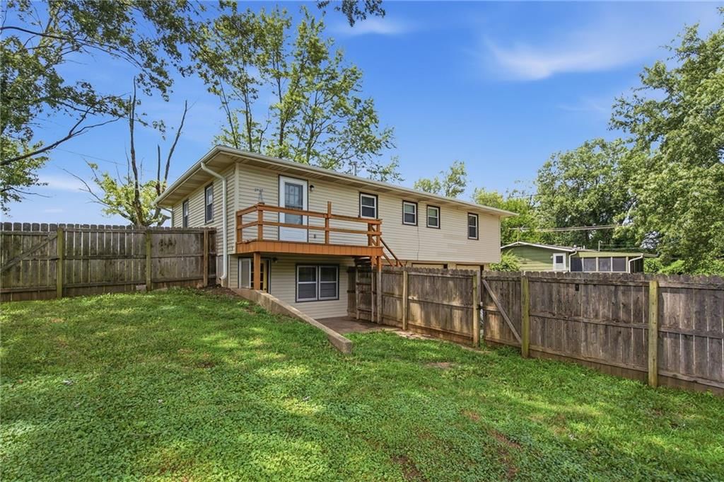 Photo 29 of 32 - 6706 E 162nd Street, Belton, MO 64012