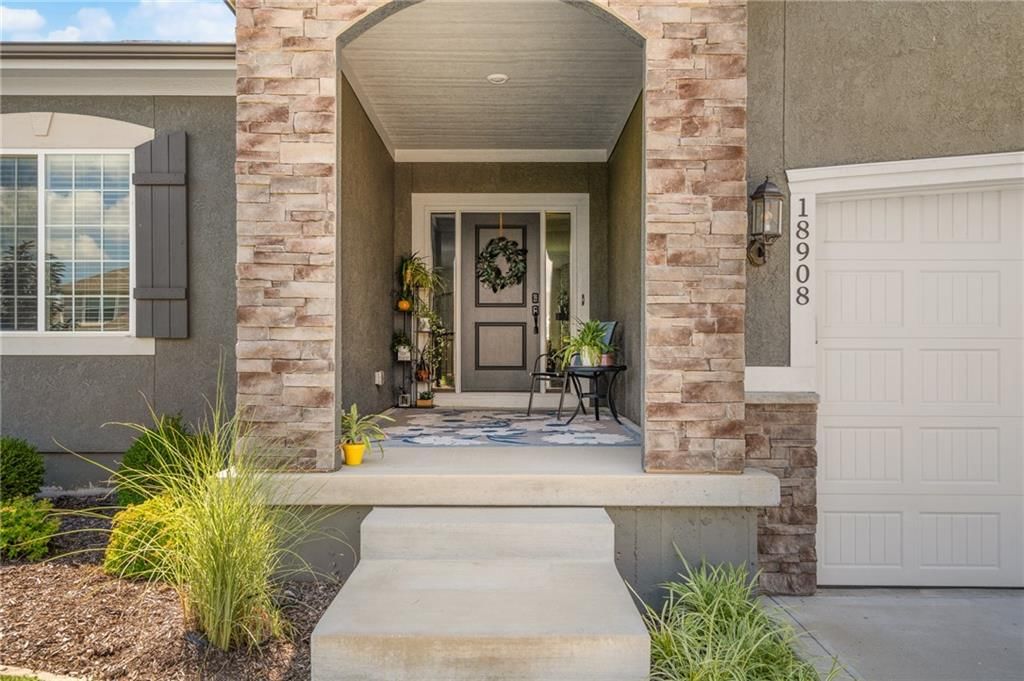 18908 Skyview Lane — photo 4