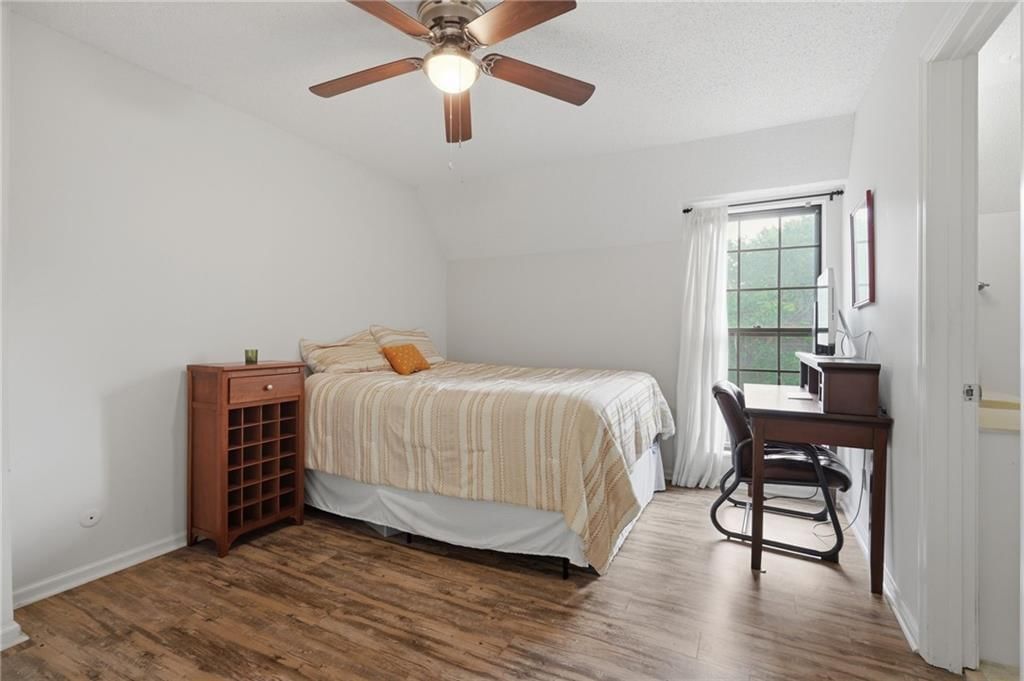 10243 FOSTER Street — photo 18