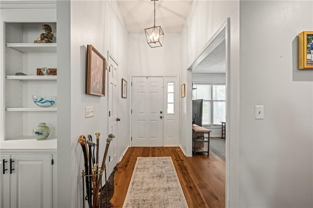 12702 W 121st Street — photo 8