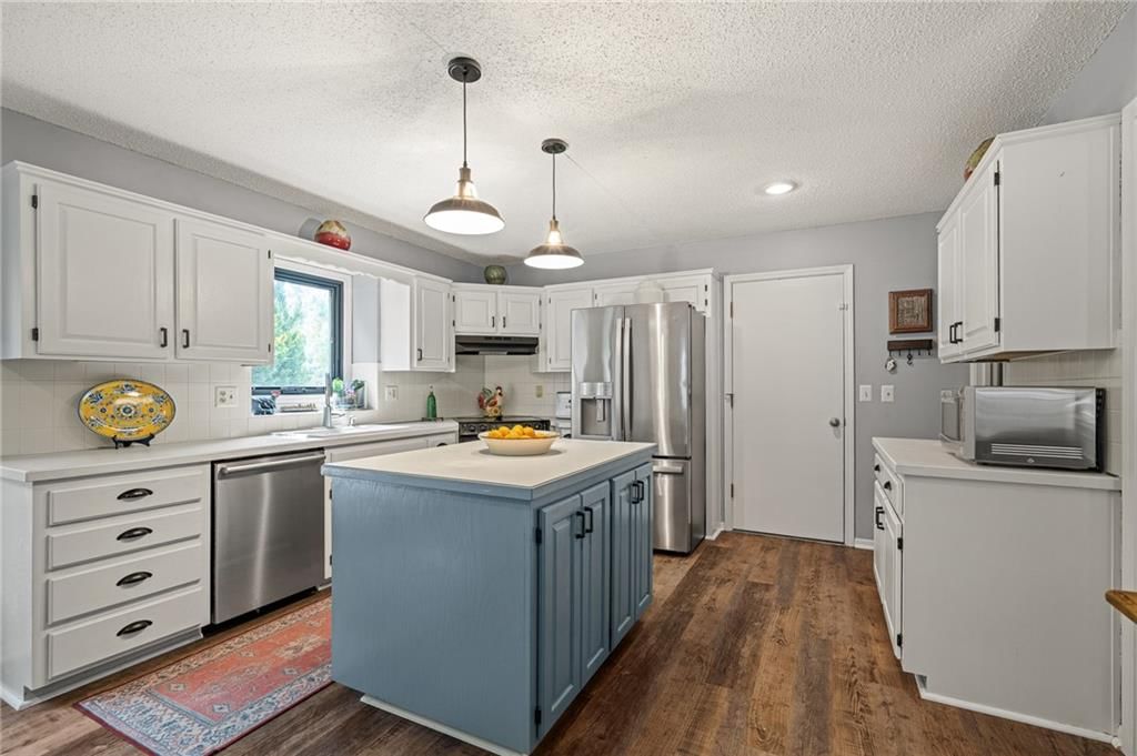 12702 W 121st Street — photo 16