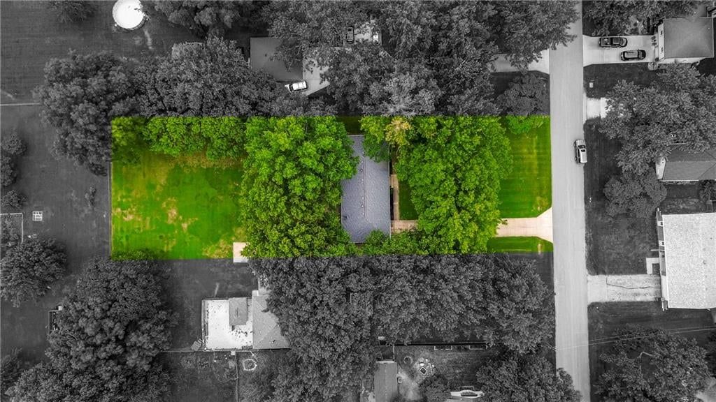 305 S Berkley Street — photo 16