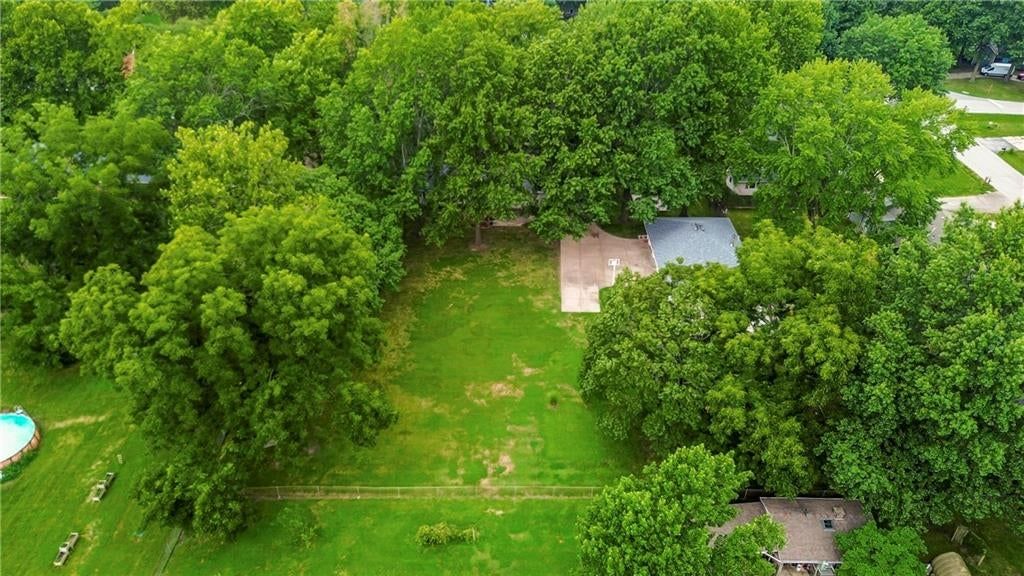 305 S Berkley Street — photo 18
