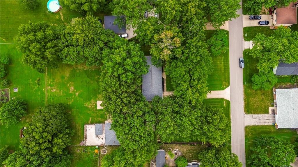 305 S Berkley Street — photo 31