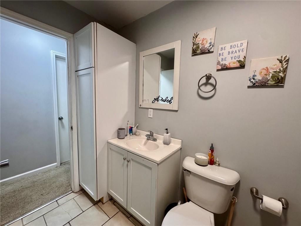 705 Washington Street — photo 8