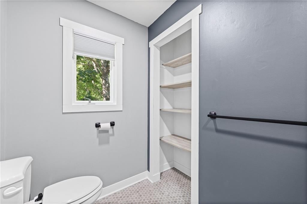 1745 Collins Drive — photo 26