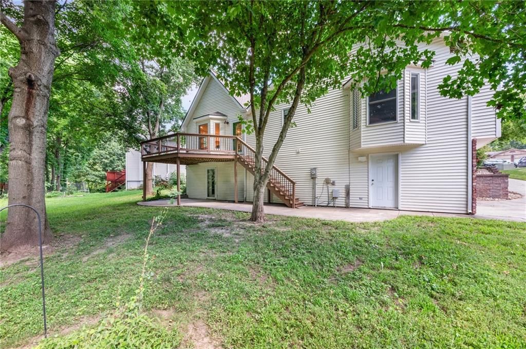 1745 Collins Drive — photo 35