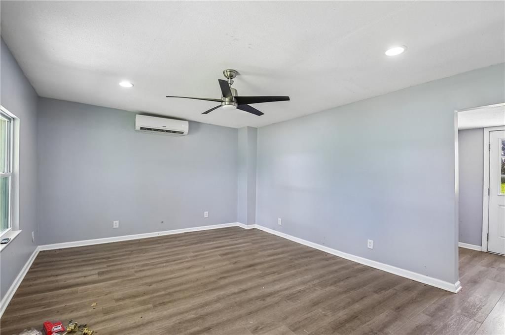112 W Pine Street — photo 4