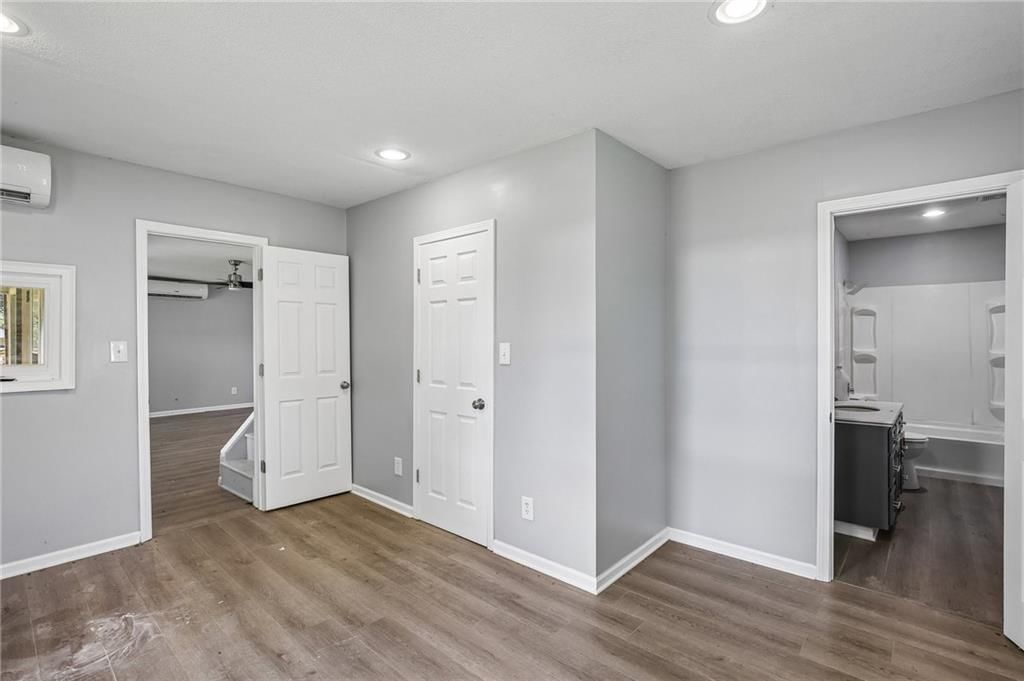 112 W Pine Street — photo 11