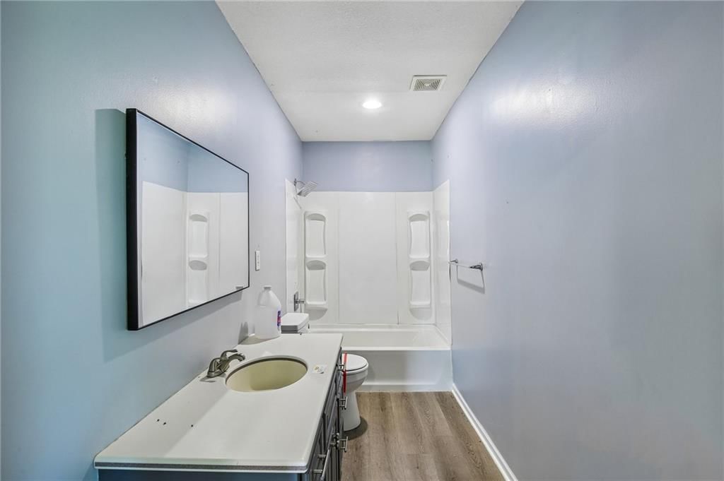 112 W Pine Street — photo 13