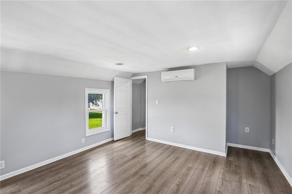 112 W Pine Street — photo 16