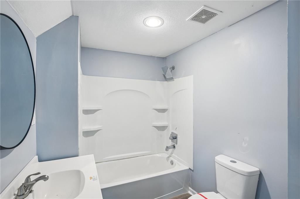 112 W Pine Street — photo 18