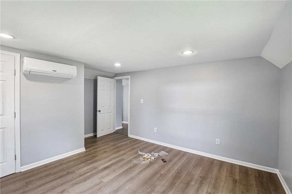 112 W Pine Street — photo 25