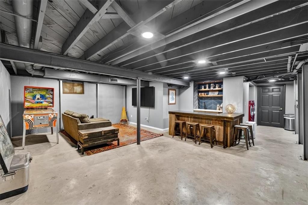 1011 W 1st Street — photo 27
