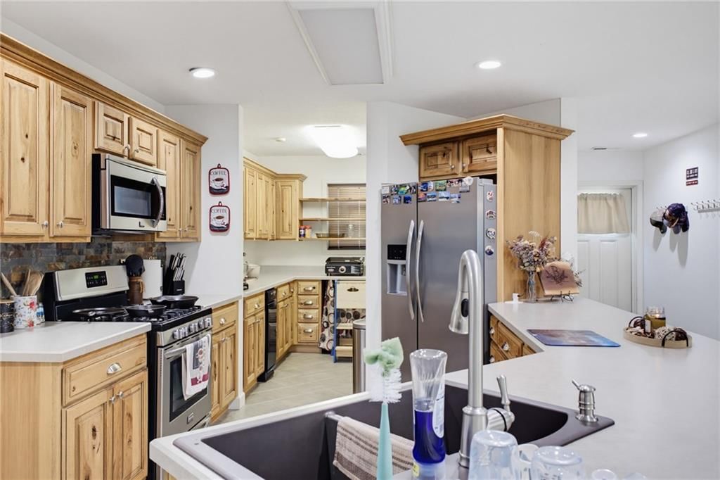 261 SW Cedar Lane — photo 11