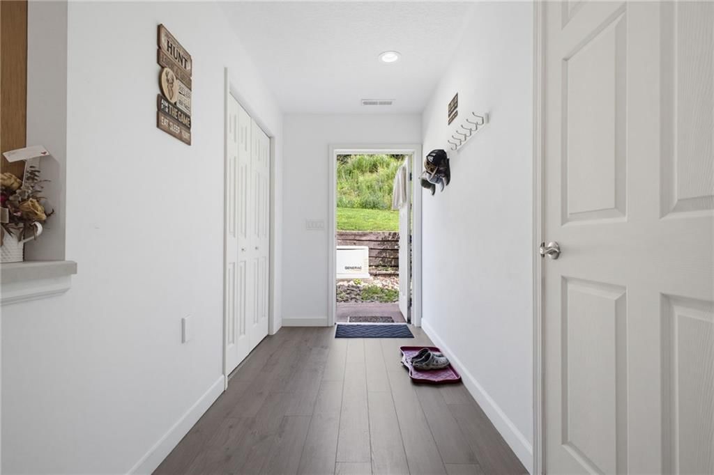261 SW Cedar Lane — photo 15