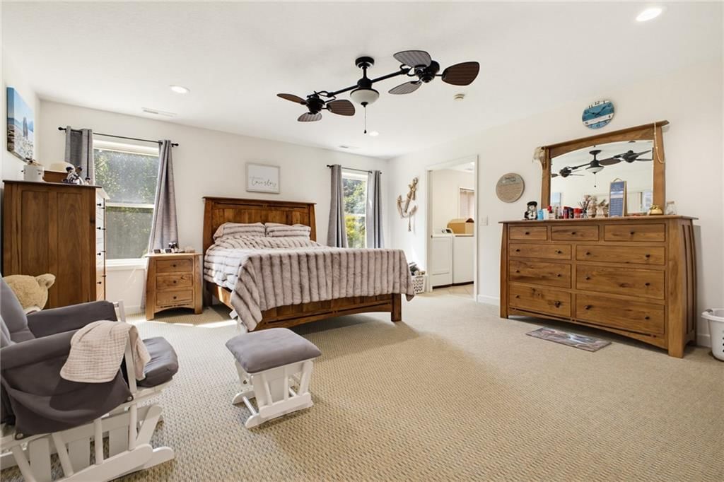 261 SW Cedar Lane — photo 17