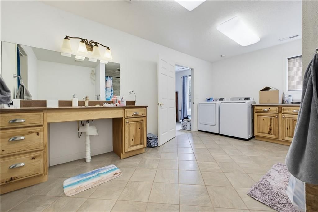 261 SW Cedar Lane — photo 20