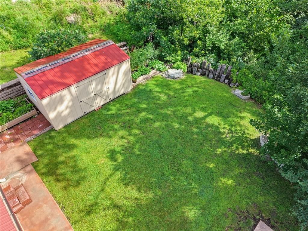 261 SW Cedar Lane — photo 26
