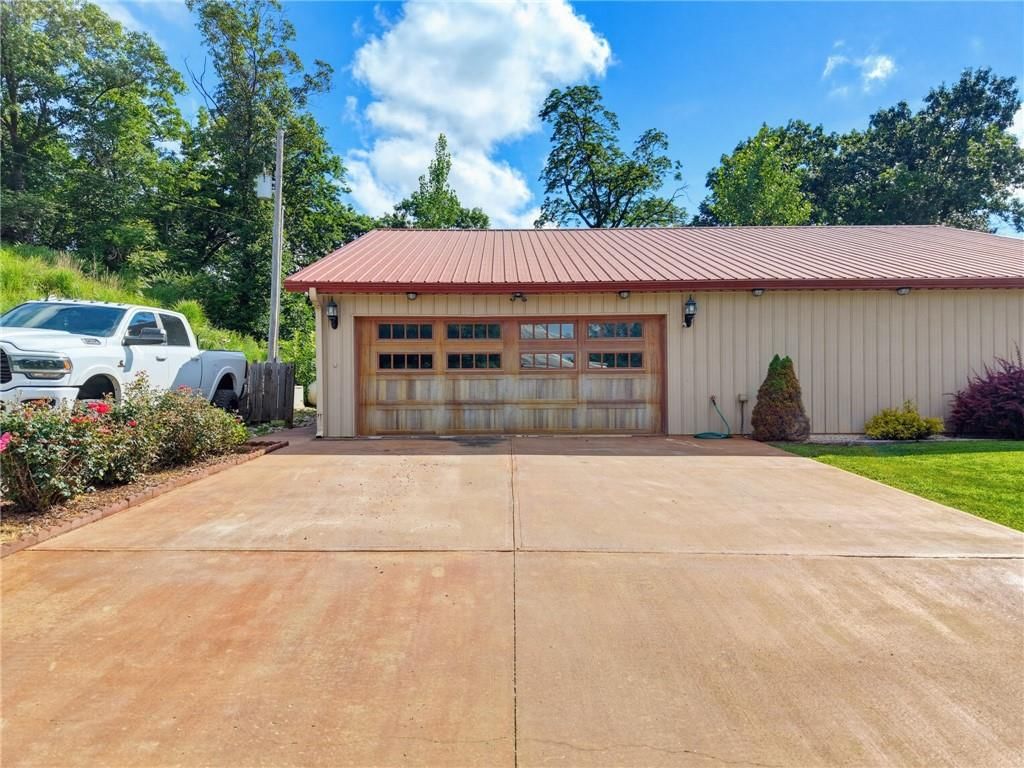 261 SW Cedar Lane — photo 31