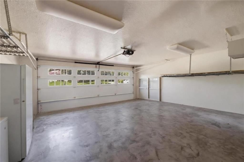 261 SW Cedar Lane — photo 32