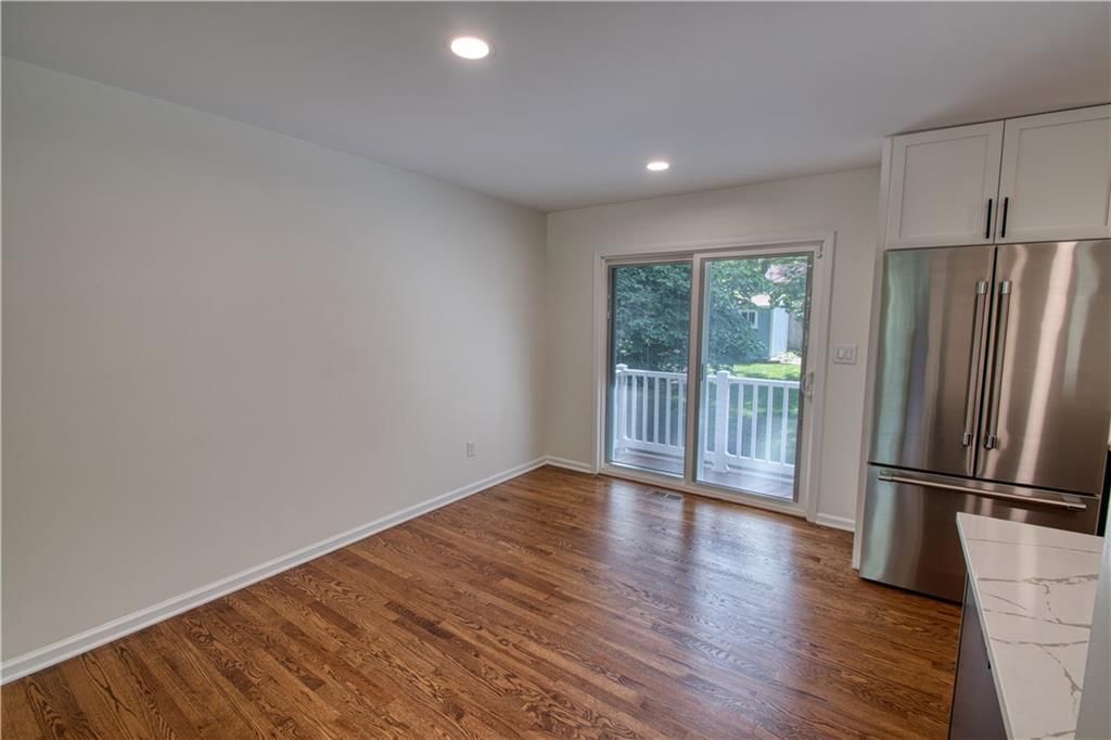 5345 Riggs Street — photo 9