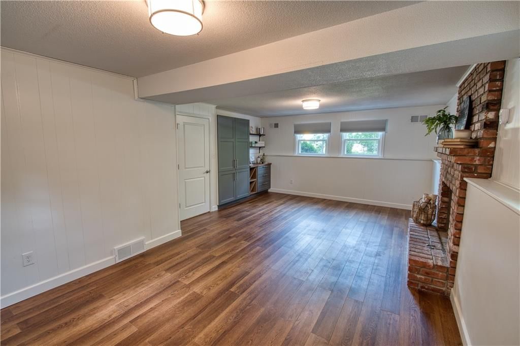 5345 Riggs Street — photo 23
