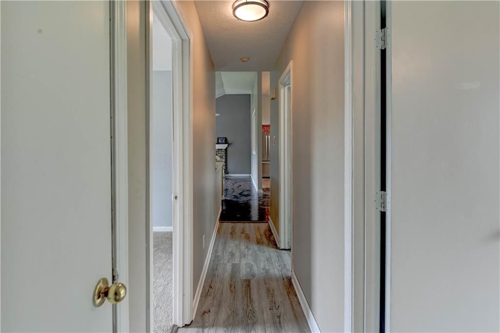 10412 N Baltimore Avenue — photo 11