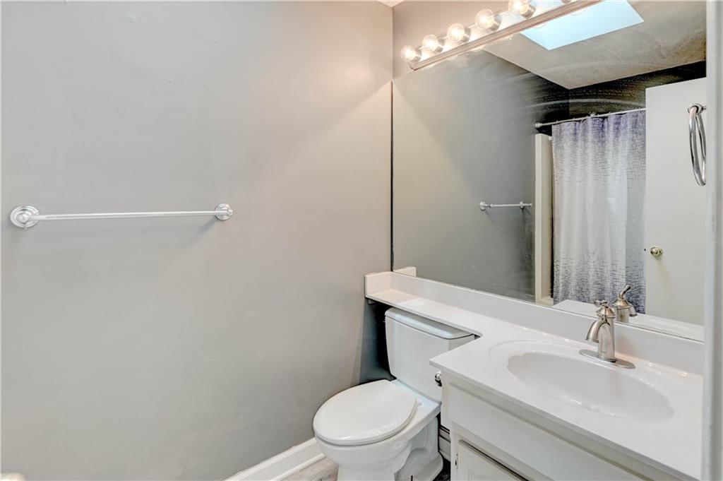 10412 N Baltimore Avenue — photo 14