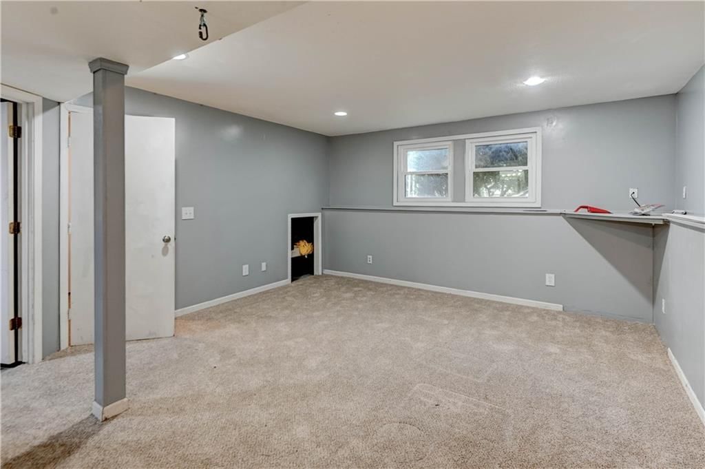 10412 N Baltimore Avenue — photo 26