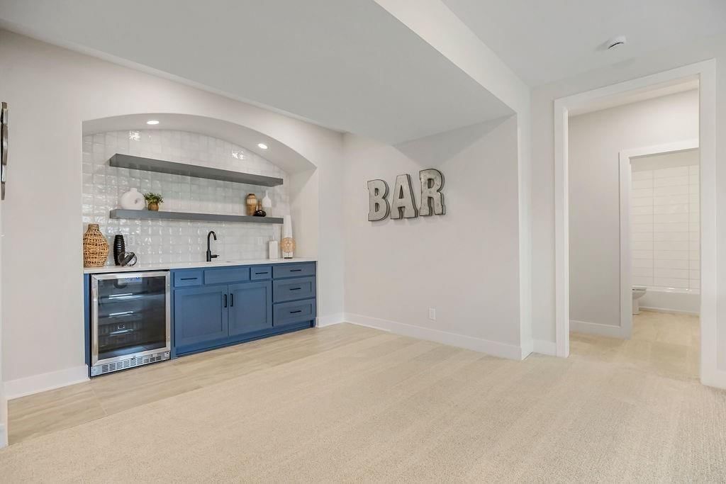 17429 Gillette Street — photo 26