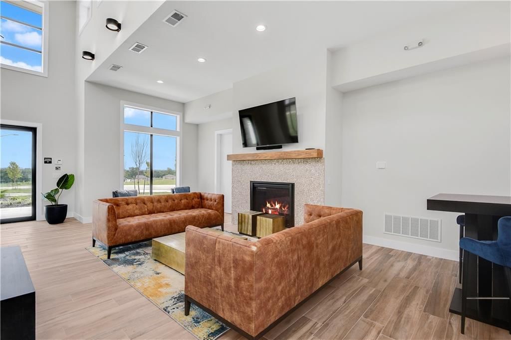 17429 Gillette Street — photo 37